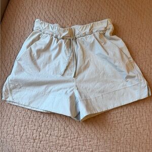 lululemon athletica Cinchable Waist High-Rise Woven Short 3.5" Mojave Tan, EUC!